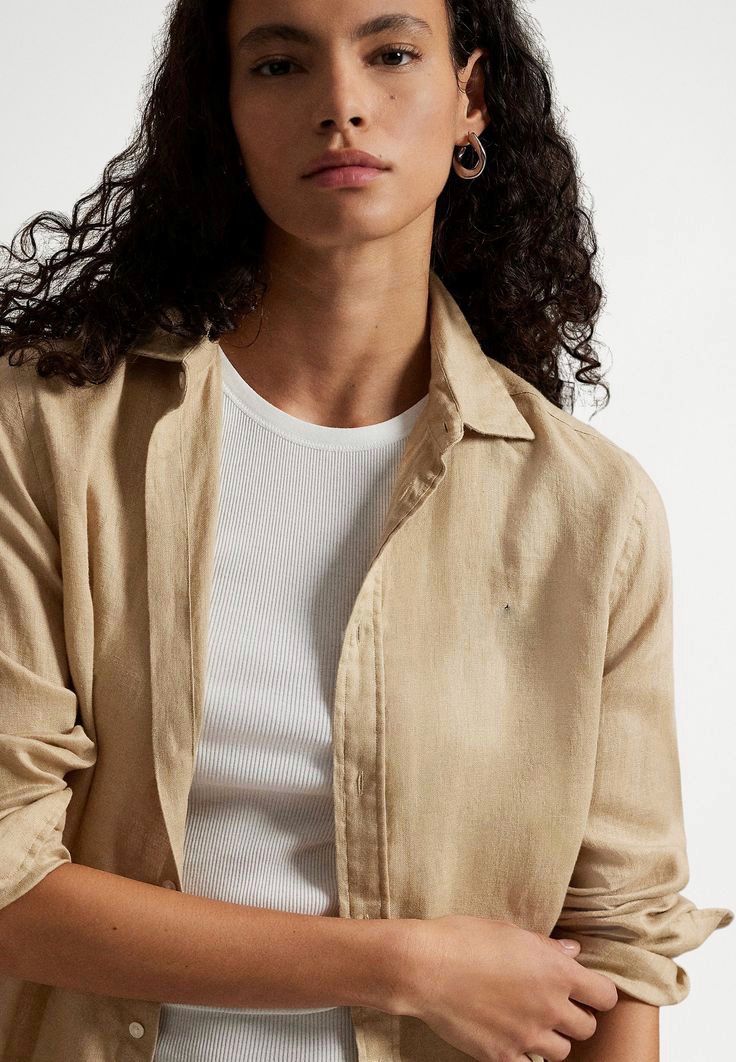 מכופתרת פשתן לורן