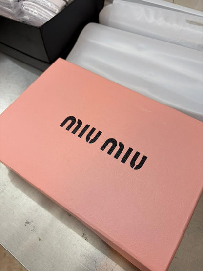 כפכף מיו MIU MIU